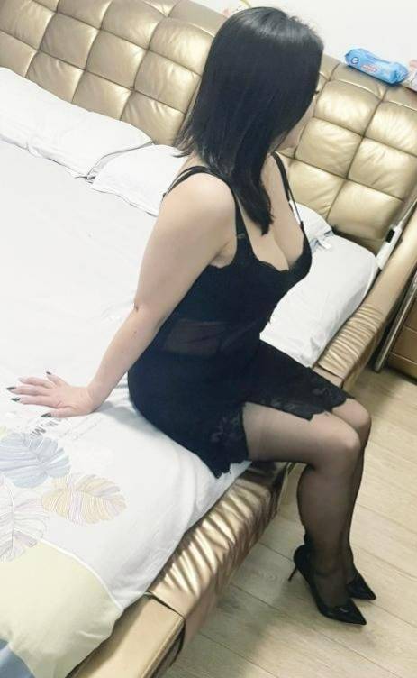 图片[3]-花果园C杯臀推少妇-91茶馆