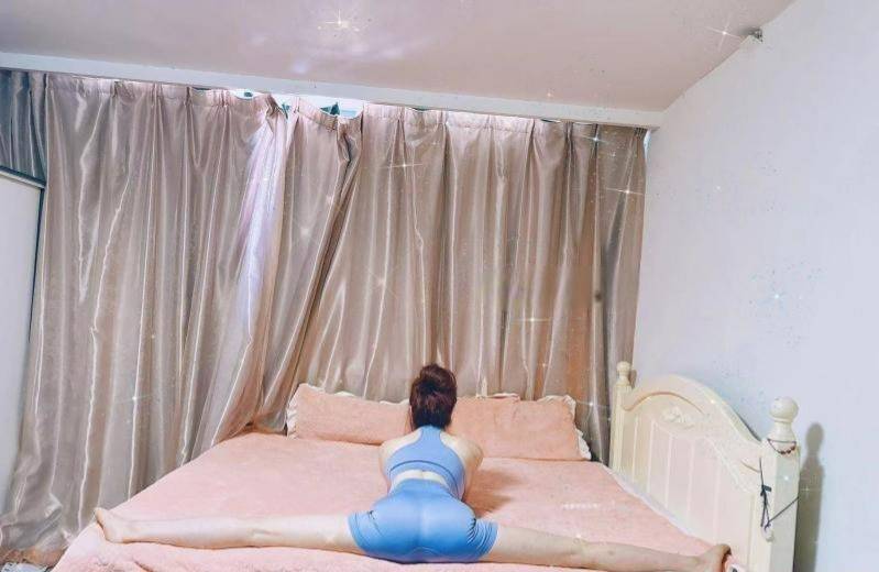 图片[2]-一字马大奶骚教练-91茶馆