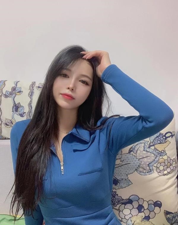 图片[2]-翘臀美胸喵喵-91茶馆