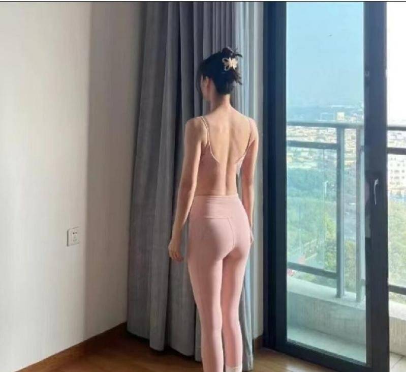 图片[2]-姑苏性感长腿妹-91茶馆