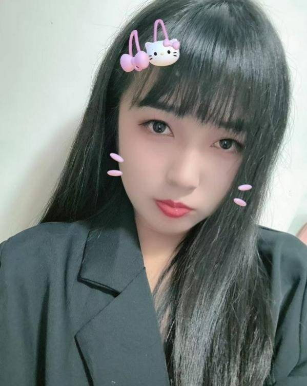 年轻大奶小余-91茶馆