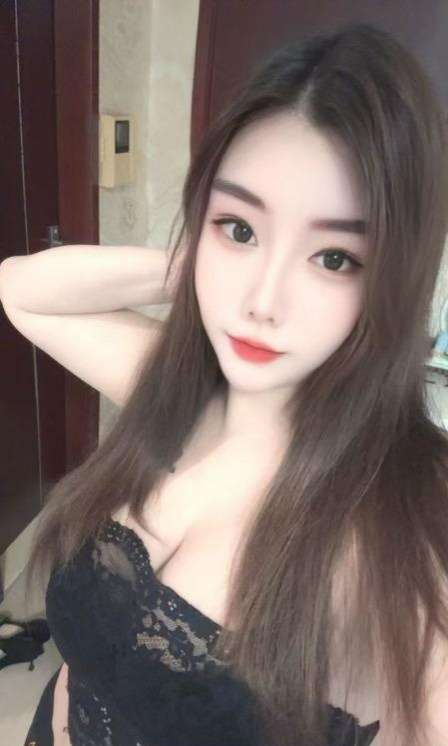 胸大臀大欣欣-91茶馆