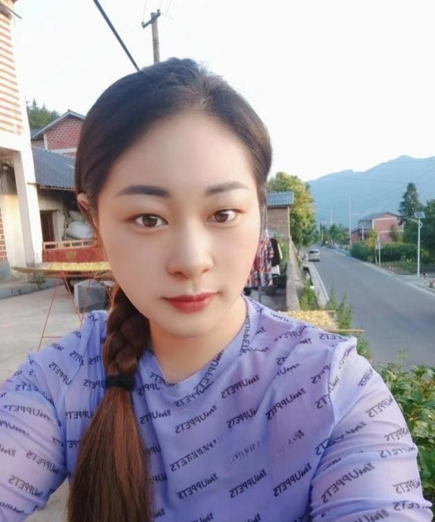 图片[2]-黑丝少妇笑笑-91茶馆