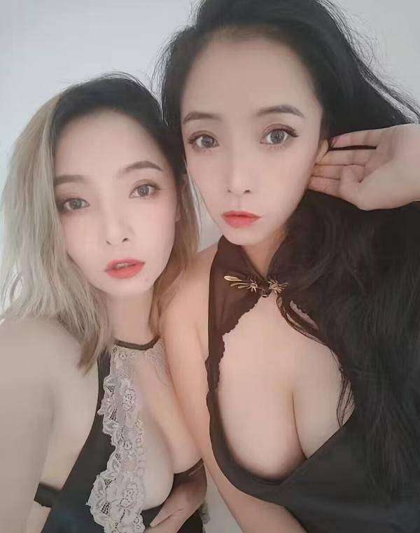 随意切换的双胞胎双飞-91茶馆