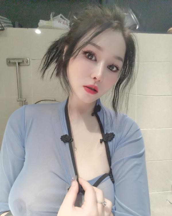 图片[2]-巨乳毒龙女神-91茶馆