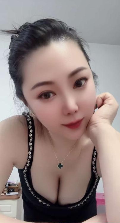 大香奶子里品尝姐姐香-91茶馆