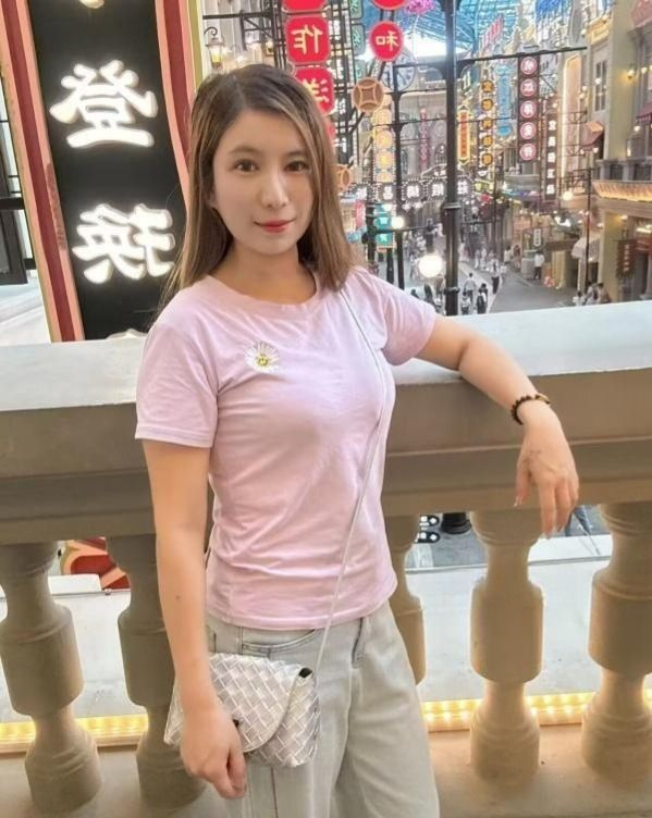 图片[2]-性感小少妇-91茶馆