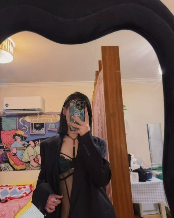 长宁气质短发御姐-91茶馆