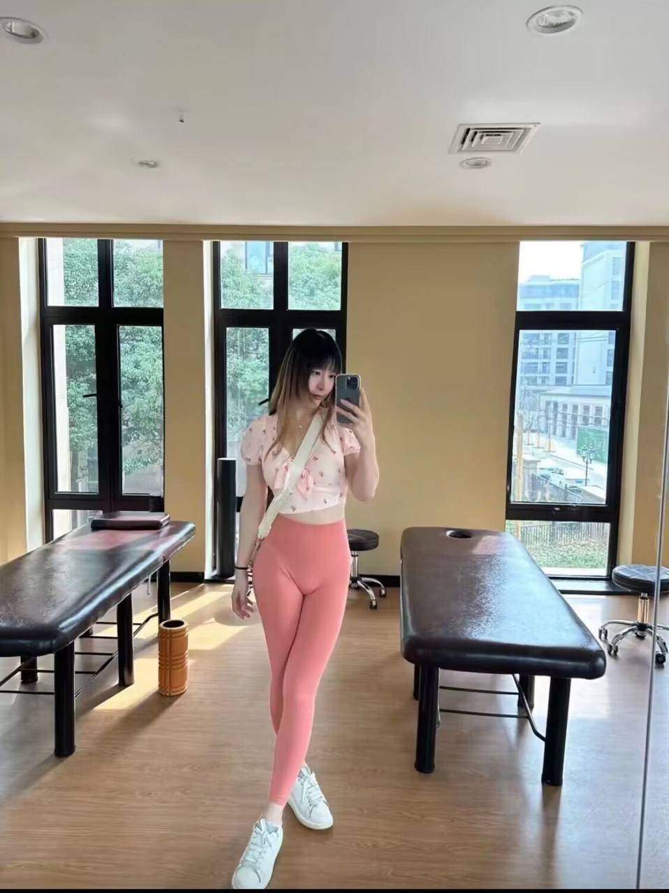 图片[3]-七里河身材劲爆小姐姐-91茶馆