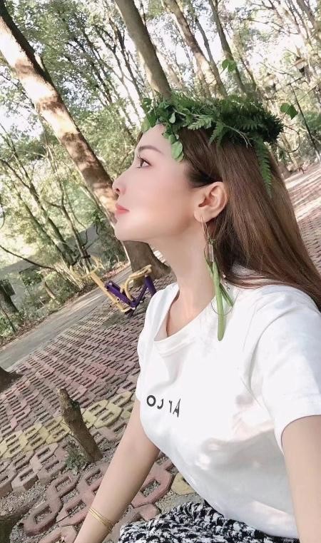 普陀苗族长腿佳芯-91茶馆