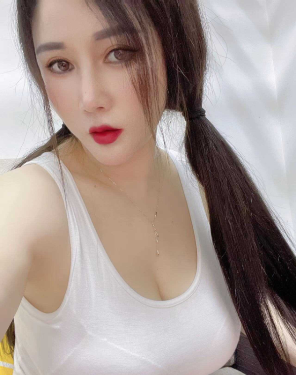 图片[2]-服务系大胸少妇-91茶馆