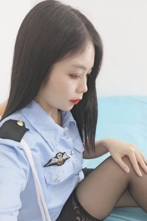 图片[2]-可制服换装的小妹-91茶馆