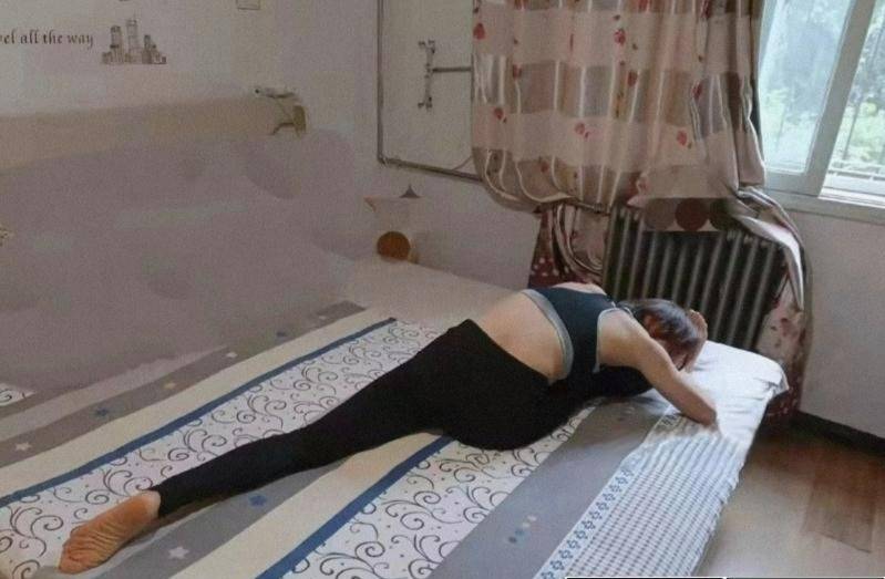 图片[2]-南开健身美女一字马-91茶馆