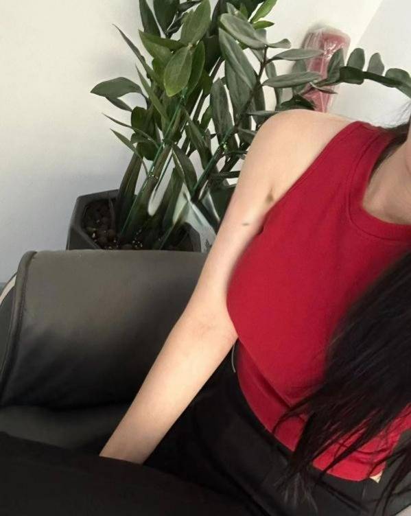 图片[2]-舌头更灵活的小骚货-91茶馆