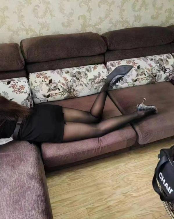 图片[2]-性价比长腿黑丝少妇-91茶馆