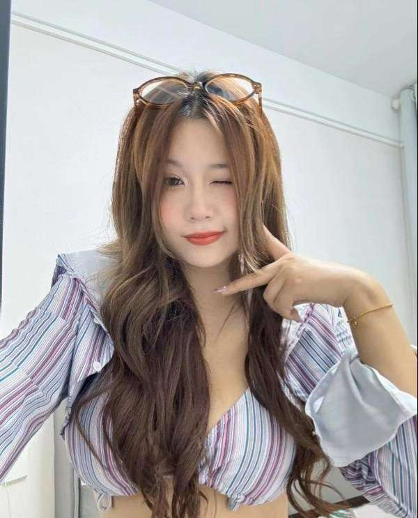 肤白貌美骚妹子-91茶馆