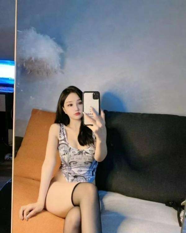 图片[2]-出击一字马小姐姐-91茶馆