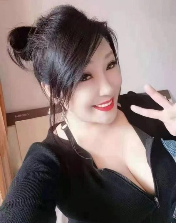 图片[2]-E罩杯大奶少妇-91茶馆