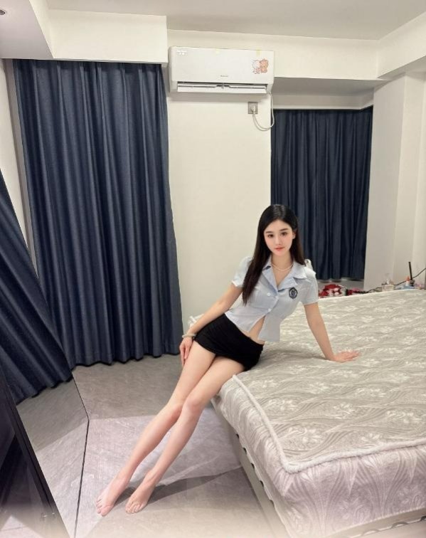 肤白貌美颜值老师-91茶馆