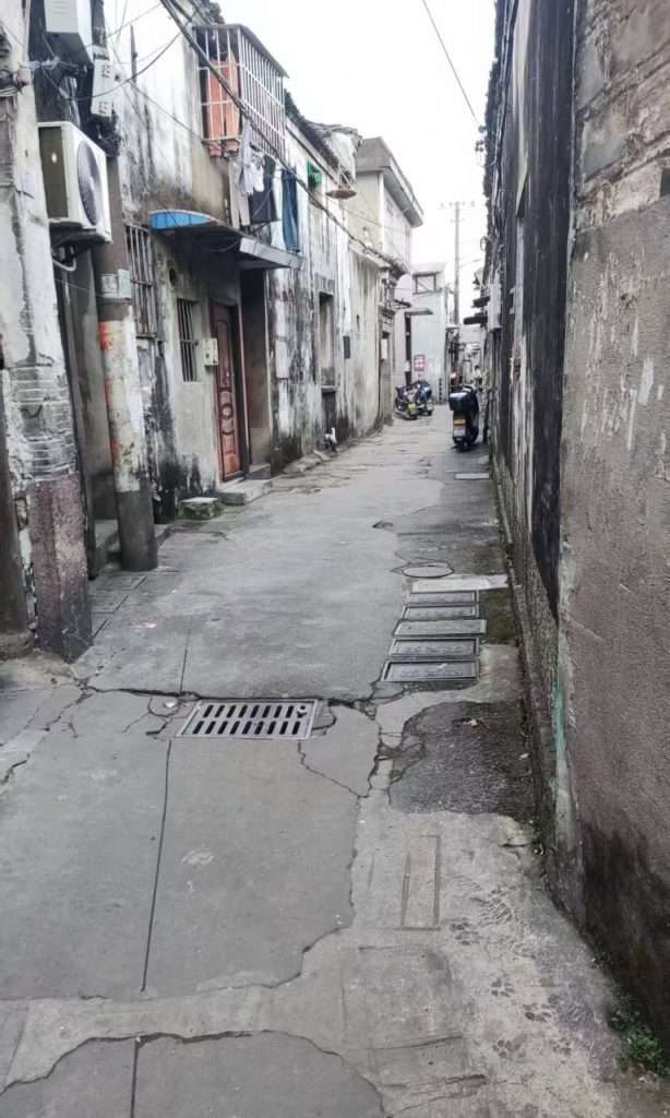 洪塘中路72号旁边的小巷子-91茶馆