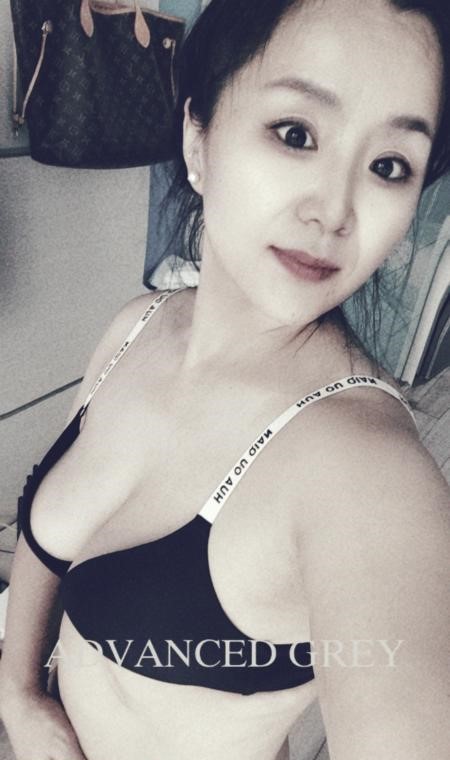 图片[2]-风骚迷人小姐姐-91茶馆