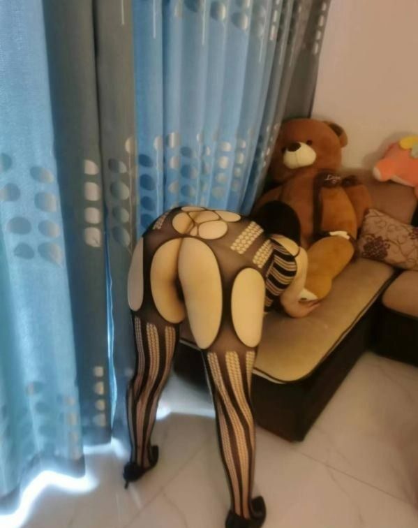 图片[2]-白云服务系性感御姐-91茶馆