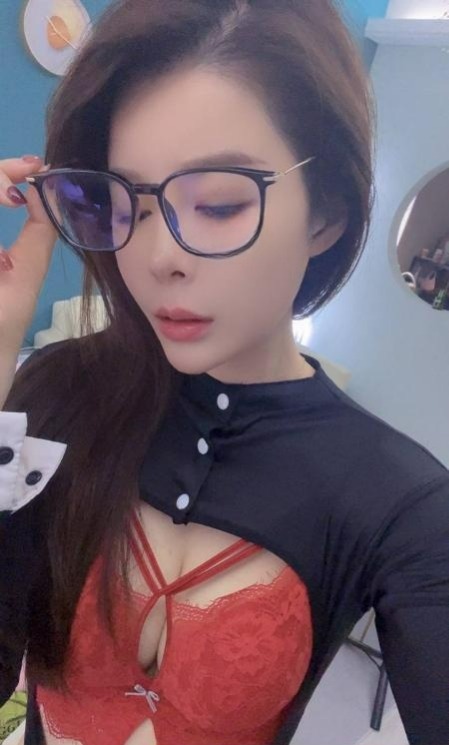 图片[2]-身材高挑服务系御姐-91茶馆