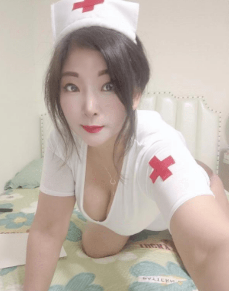 巨臀巨乳老师-91茶馆