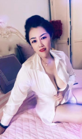 图片[2]-大胸喷水熟女-91茶馆