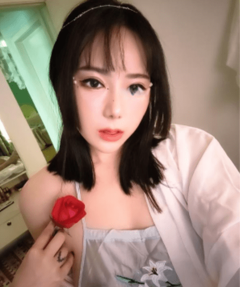 图片[2]-骚浪少妇葡萄-91茶馆