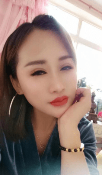 图片[3]-性感黑丝红唇熟女-91茶馆