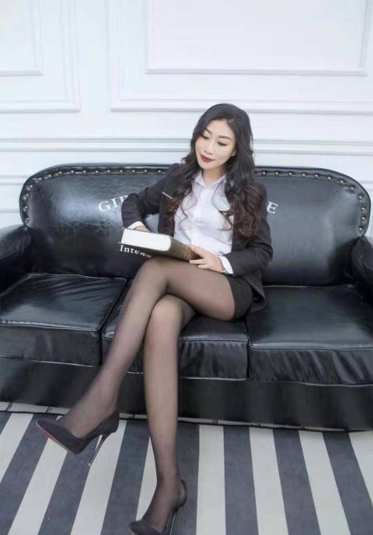 图片[2]-韵味少妇内衣模特-91茶馆