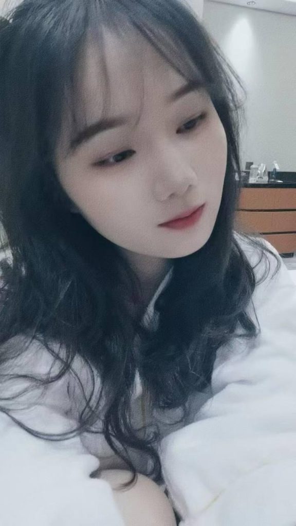 图片[2]-巨乳可舌吻嫩妹-91茶馆