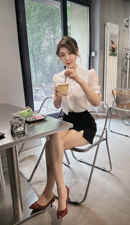 图片[2]-朝阳苗条性感气质妹子-91茶馆