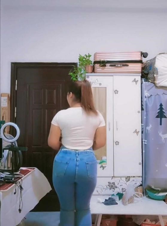 图片[2]-白云丰满少妇-91茶馆