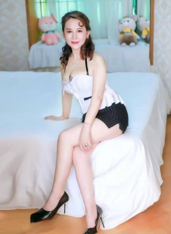 罗湖丰满熟妇-91茶馆