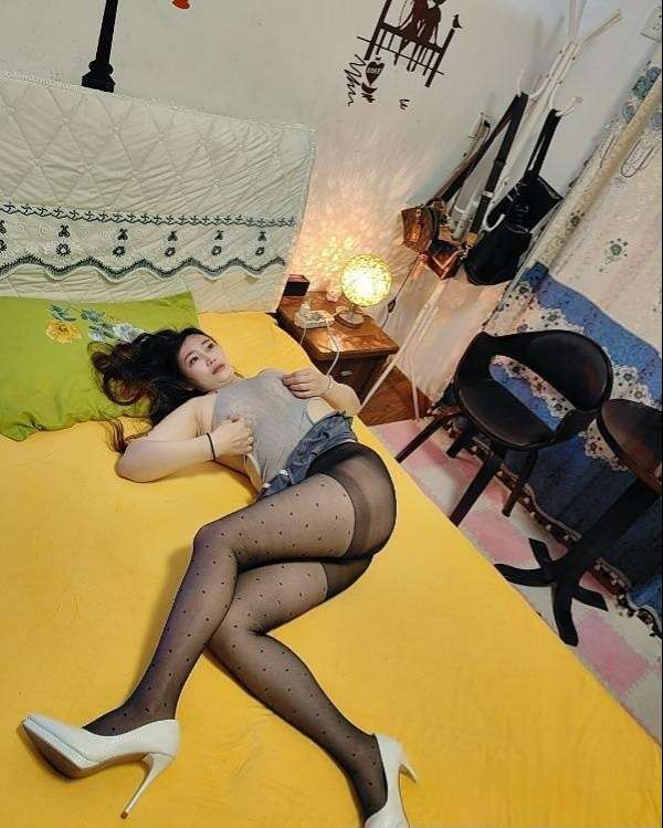 图片[3]-熟女黑丝肥臀-91茶馆