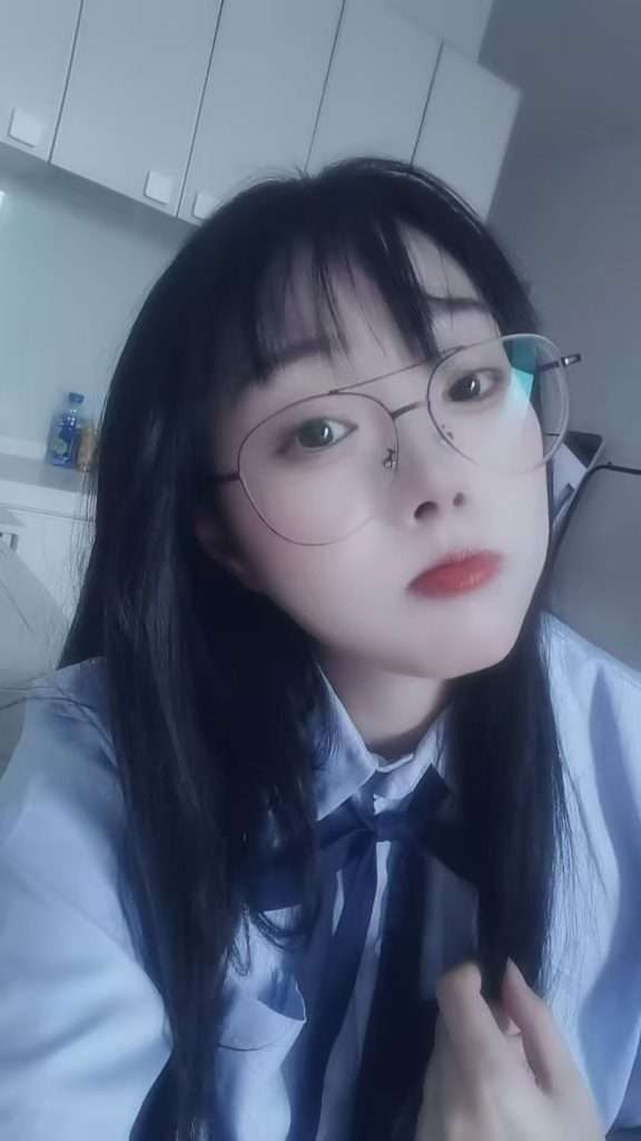 无锡一线天嫩妹可可-91茶馆