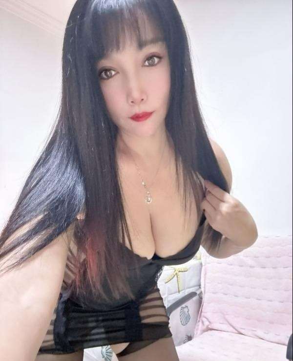白皙丰满水娃-91约啪