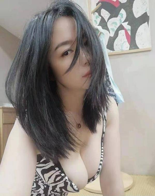 巨乳女神-91约啪