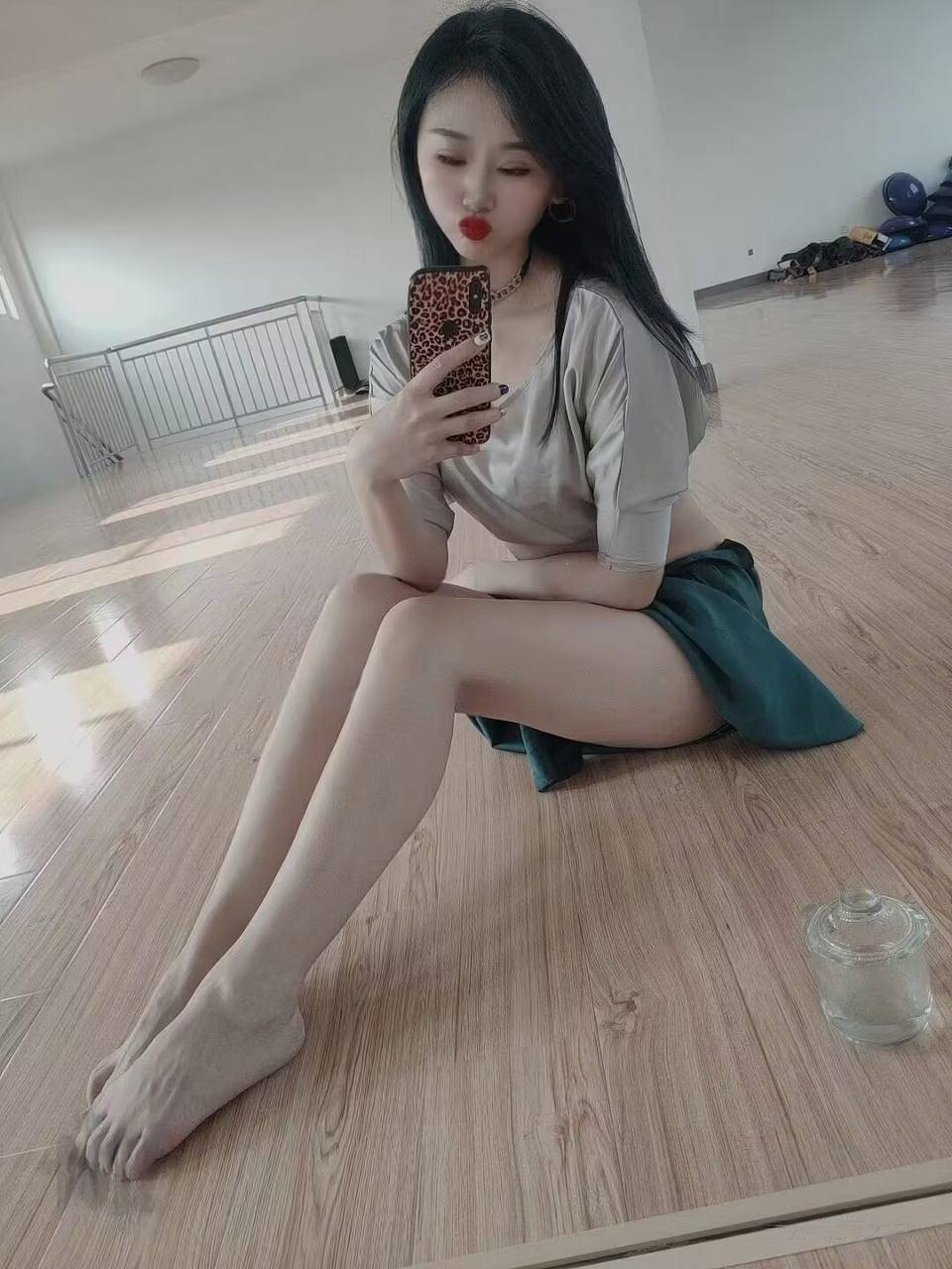 身材非常棒的舞蹈系妹子-91茶馆