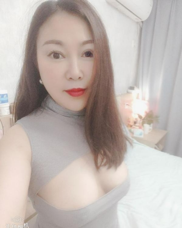 张府园性感少妇-91约啪