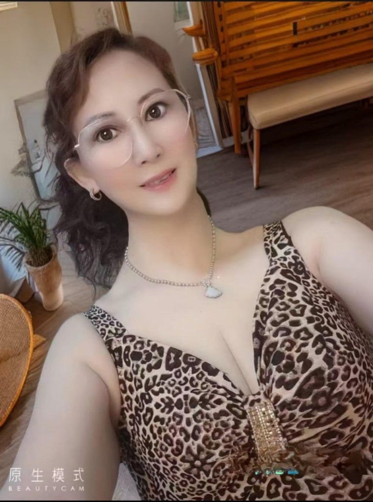 不限次性感熟女岚姐-91约啪