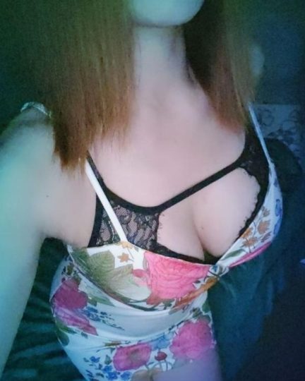 大胸奔放少妇敏儿-91茶馆