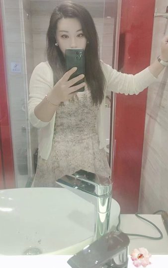 丰满迷人美少妇-91茶馆
