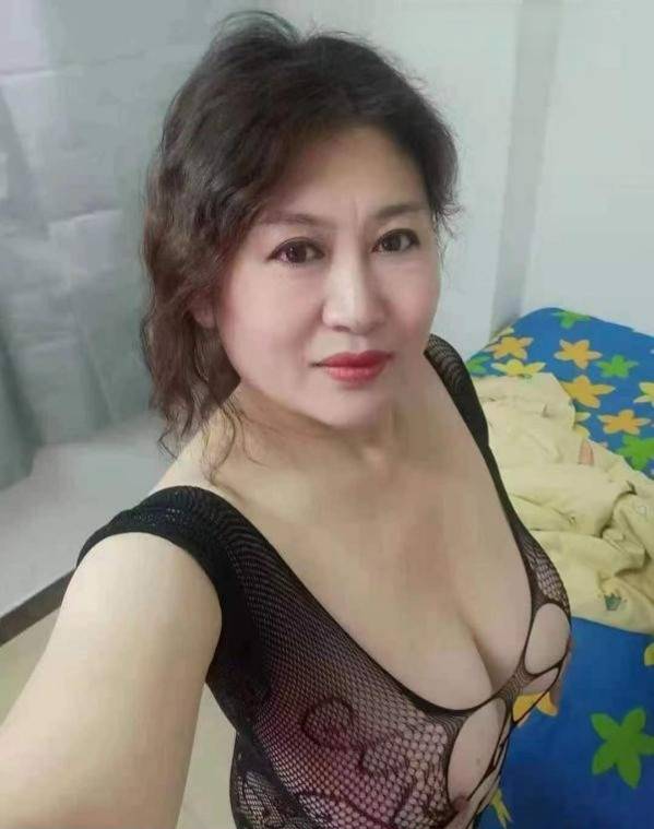 巨乳熟女性价比-91约啪