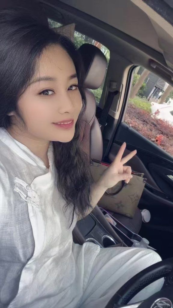 众泾水岸花园附近3