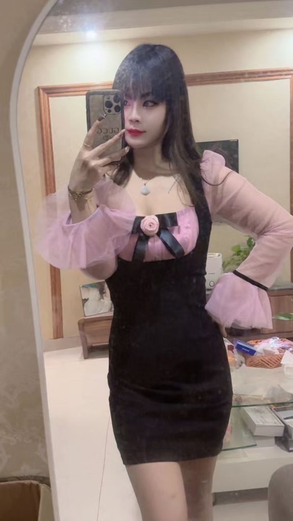 体验全套骚货服务小雅3